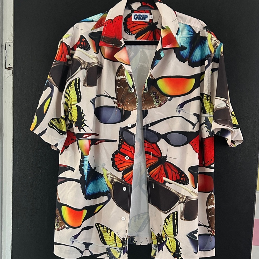GRIP Butterfly & Sunglasses Print Button-Up Shirt - Multicolor